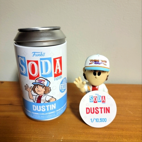 Funko Soda Figure - Dustin - Picture 1 of 3